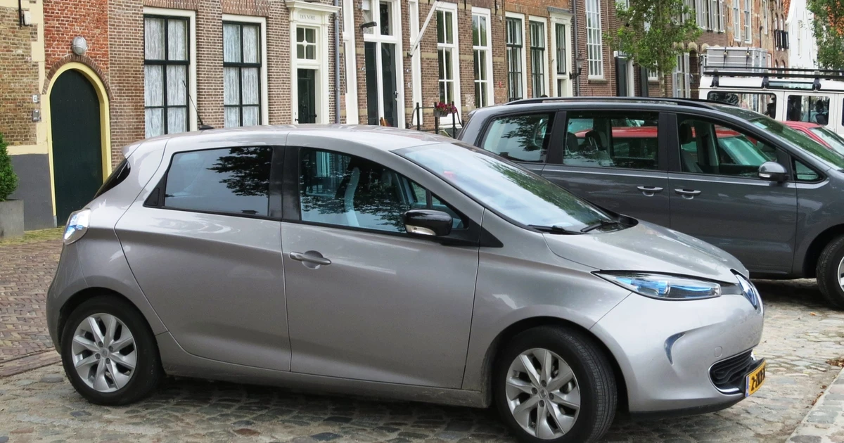 Renault Zoe вживана: батарея, оренда, запас ходу
